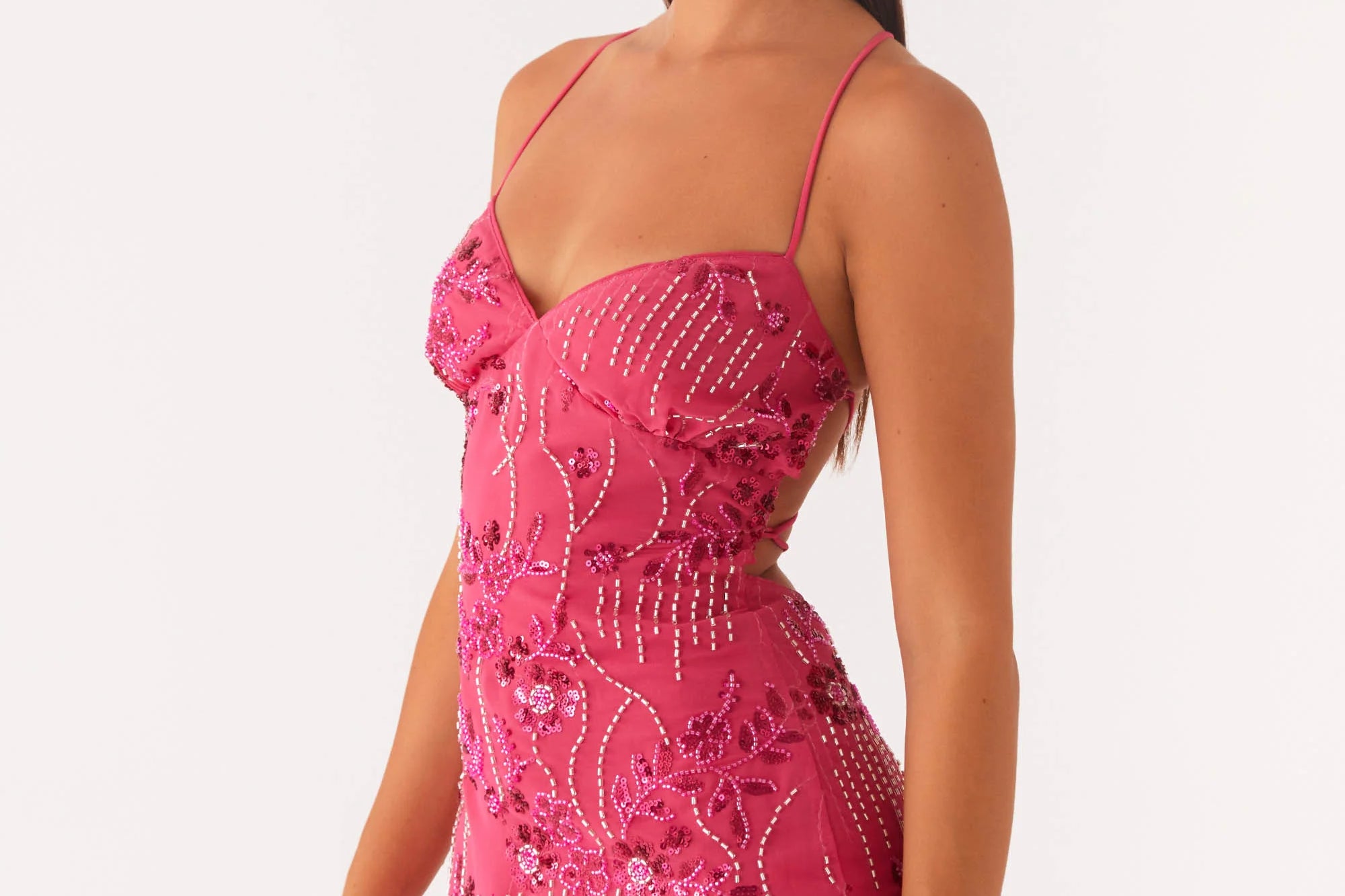 Vestido mini bordado sin espalda Kaeli